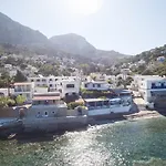 Avra Hotel
